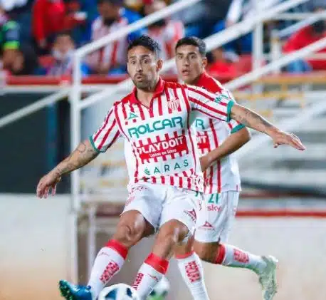 jorge-valdivia-necaxa-futebol-latino