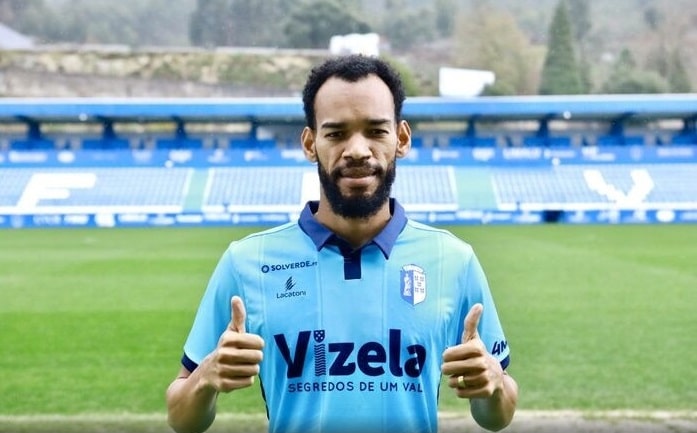 primeira-chance-na-europa-e-comemorada-por-zagueiro-ex-america-mg-Futebol-Latino-04-01