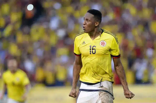 zagueiro-yerry-mina-esta-fora-de-duelo-entre-colombia-e-argentina-Futebol-Latino-29-01