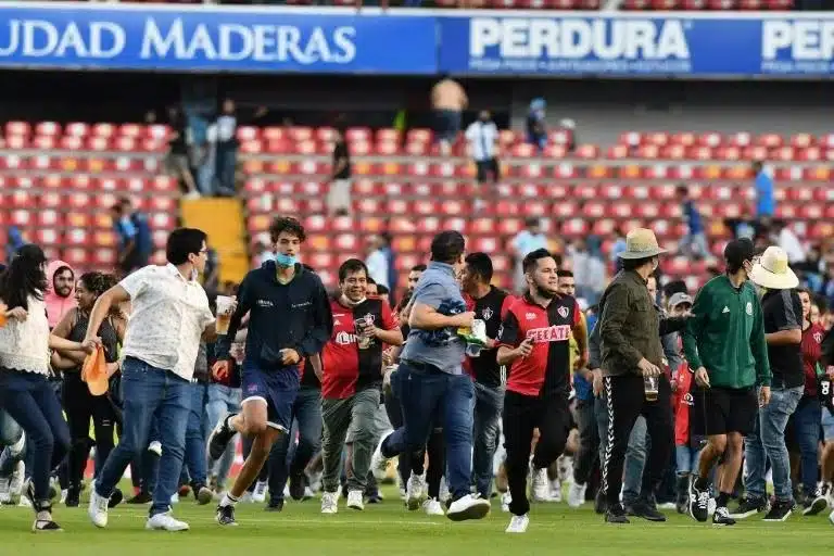 autoridade-federal-atualizam-dados-de-briga-generalizada-na-liga-mx-Futebol-Latino-17-03