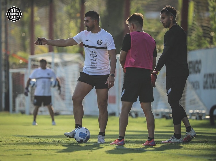 olimpia-da-inicio-a-semana-de-tres-partidas-pesadas-Futebol-Latino-09-03