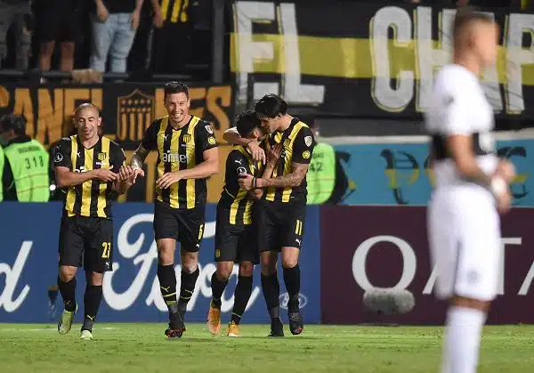 Penarol-x-Olimpia_12_04_2022