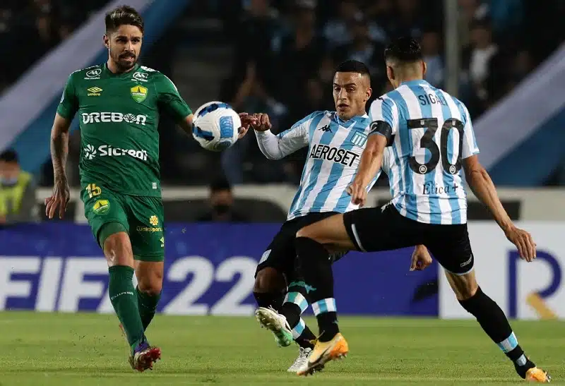 racing-cuiaba-futebol-latino-lance-13-04