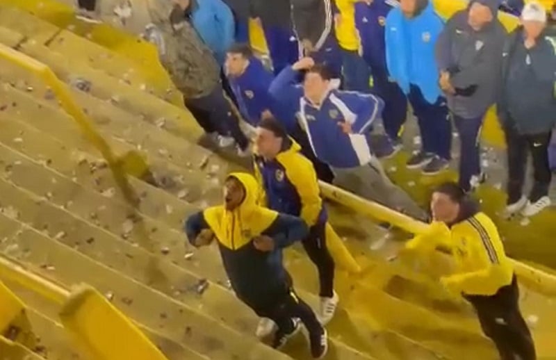 outro-torcedor-do-boca-juniors-e-flagrado-em-atos-racistas-Futebol-Latino-18-05