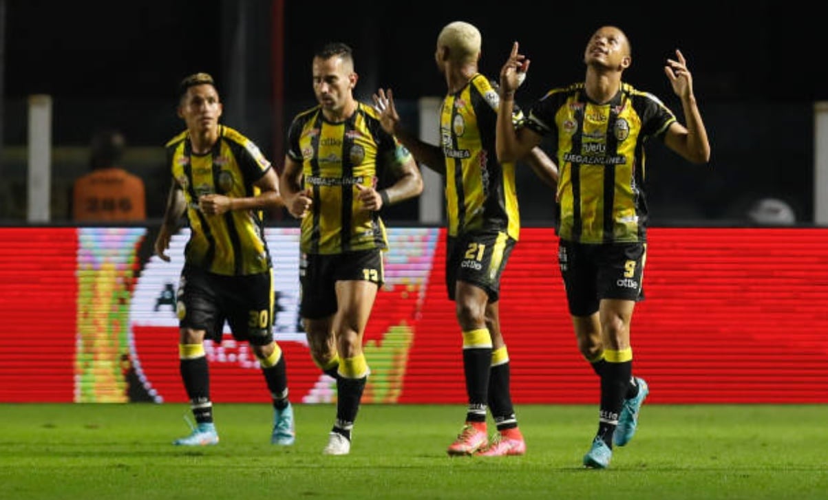Santos x Deportivo Táchira