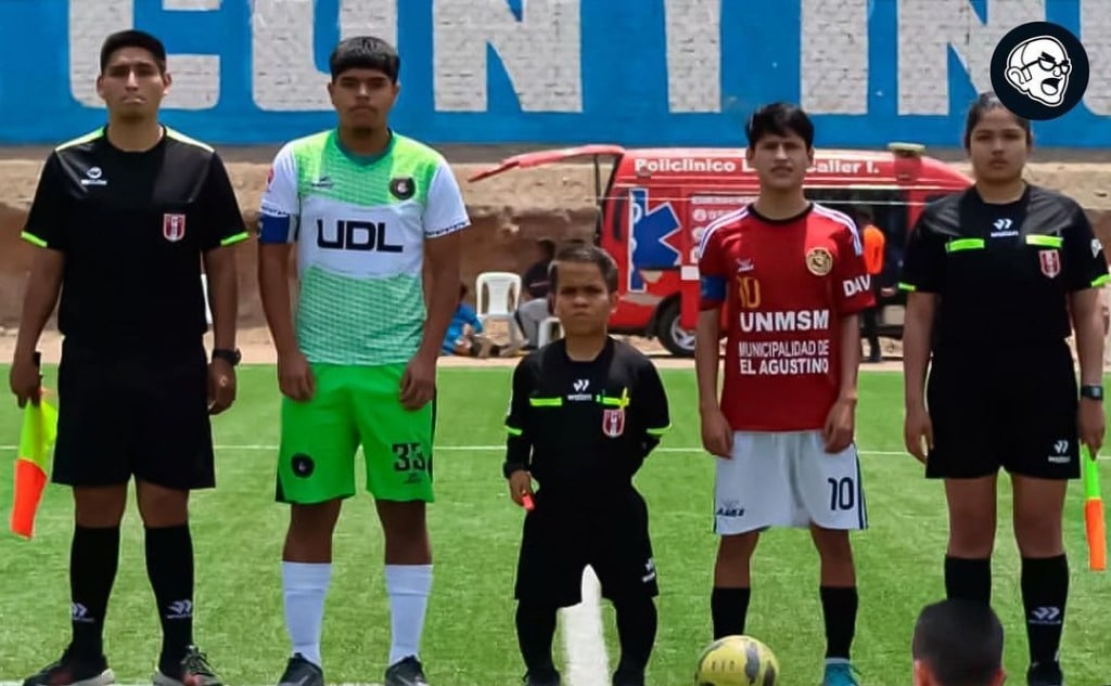 Árbitro com nanismo - futebol peruano