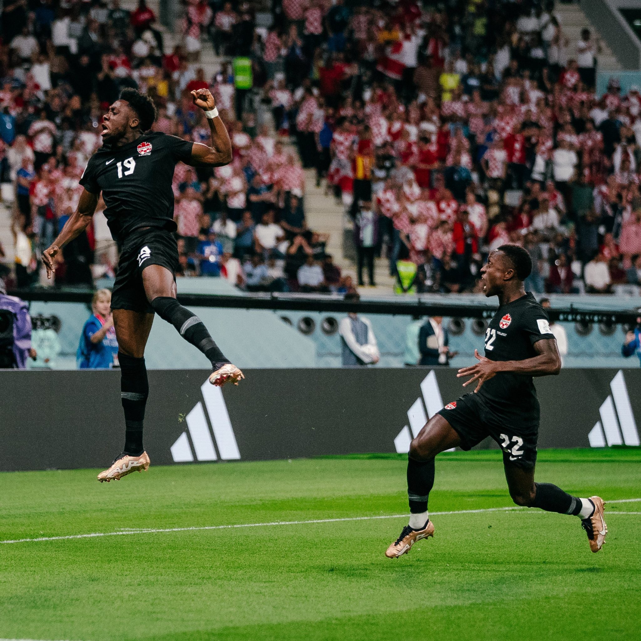 Canadá x Croácia - Alphonso Davies