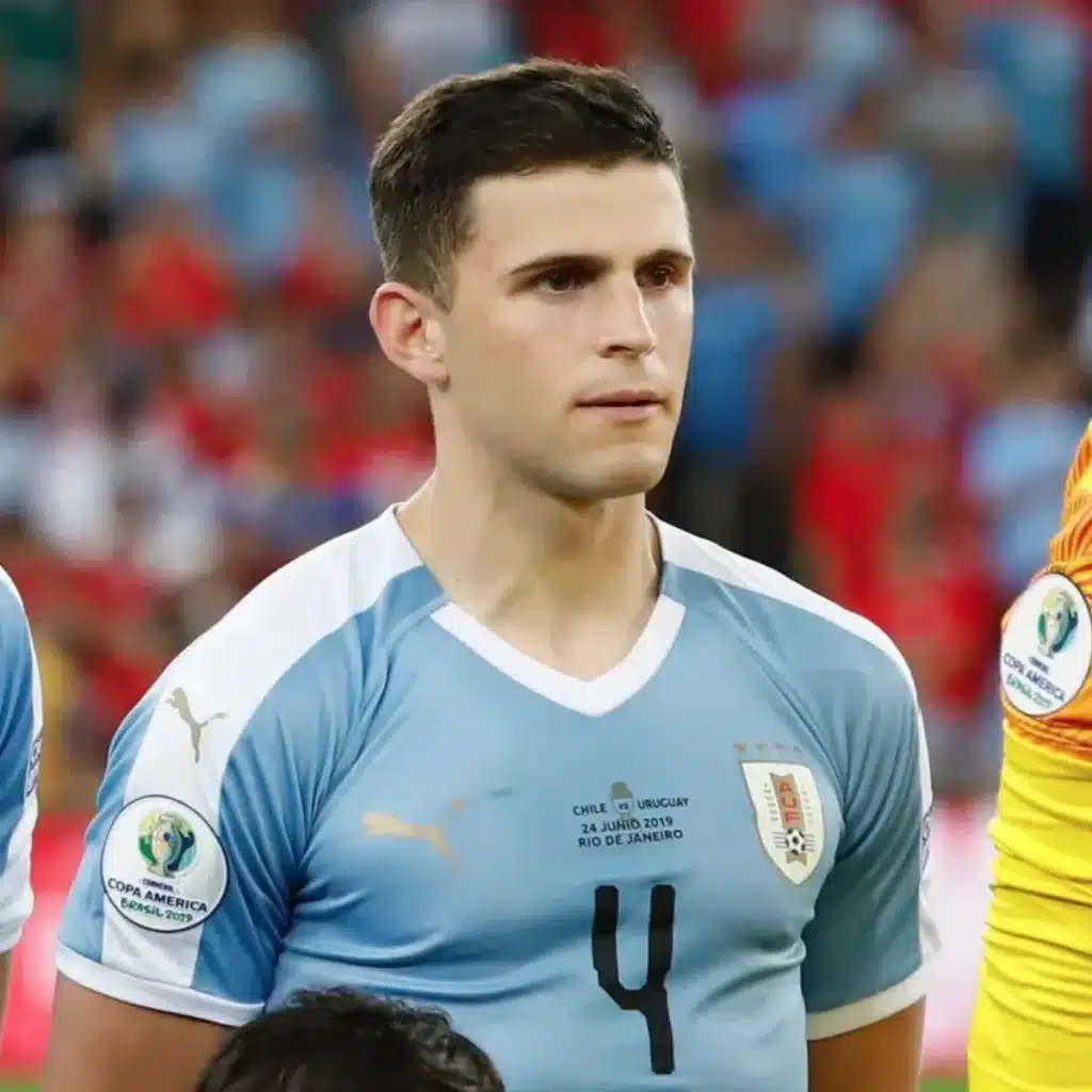 Giovanni González com a camisa do Uruguai