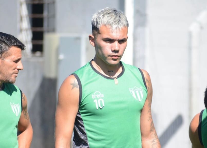 ex-atletico-de-madrid-faz-primeiro-gol-apos-sair-da-cadeia-Futebol-Latino