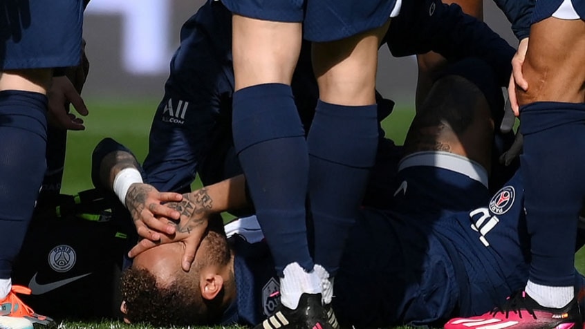 ex-jogador-frances-afirma-estar-feliz-com-lesao-de-neymar-Futebol-Latino