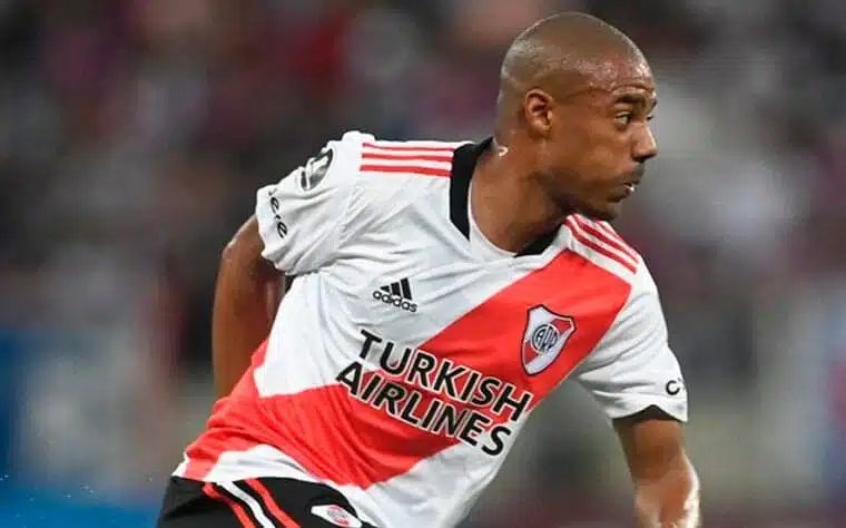 De La Cruz em ação com a camisa do River Plate (Foto: Diego Haliasz / River)