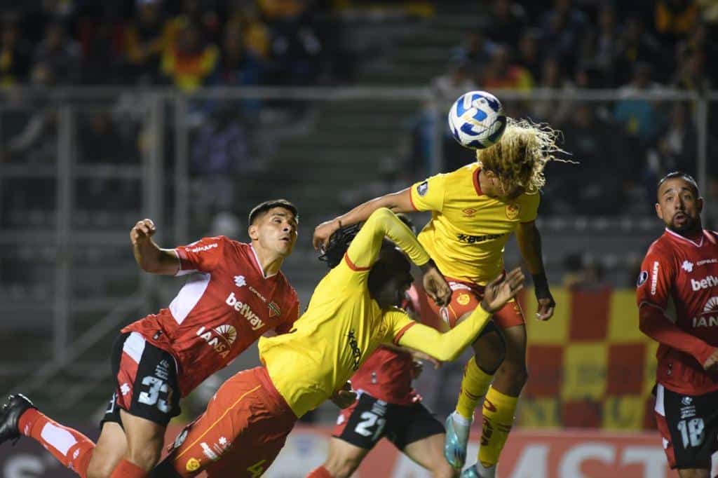 Aucas x Ñublense