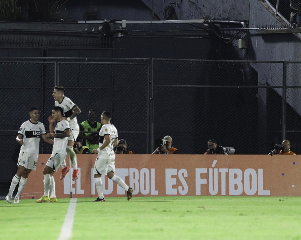 Classificado, Olimpia vence Atl. Nacional e lidera Grupo H da Libertadores