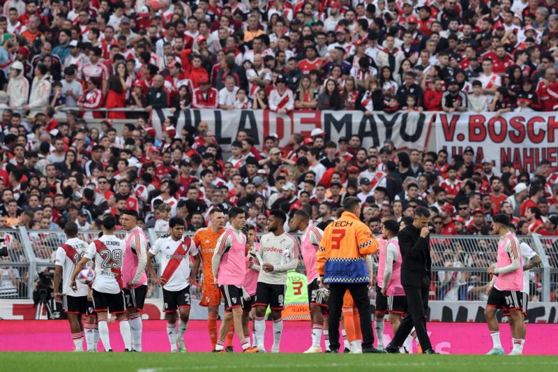 river-plate-e-punido-apos-casos-de-racismo-contra-o-fluminense-Futebol-Latino