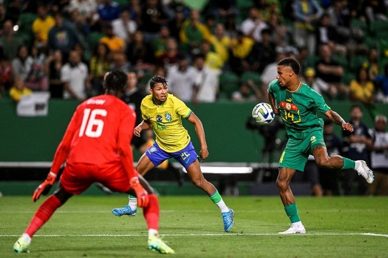 brasil-senegal-futebol-latino-lance
