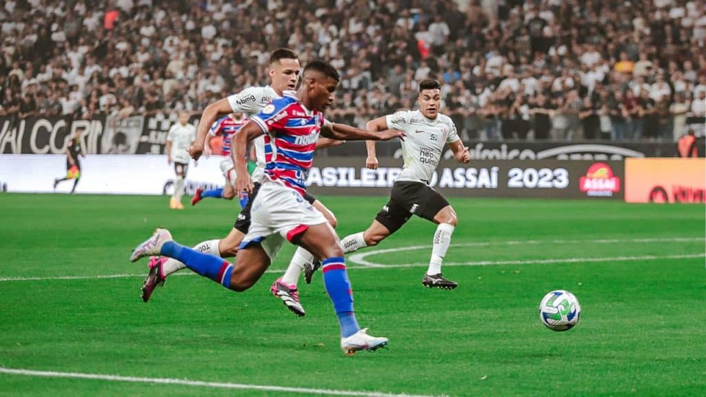 a-trajetoria-de-corinthians-e-fortaleza-na-sul-americana-Futebol-Latino