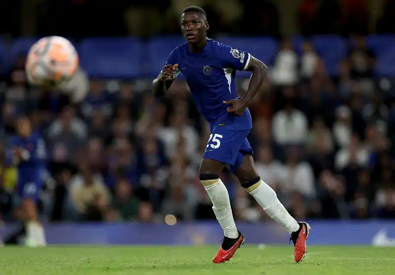 moises-caicedo-foi-nome-discutido-para-o-manchester-united