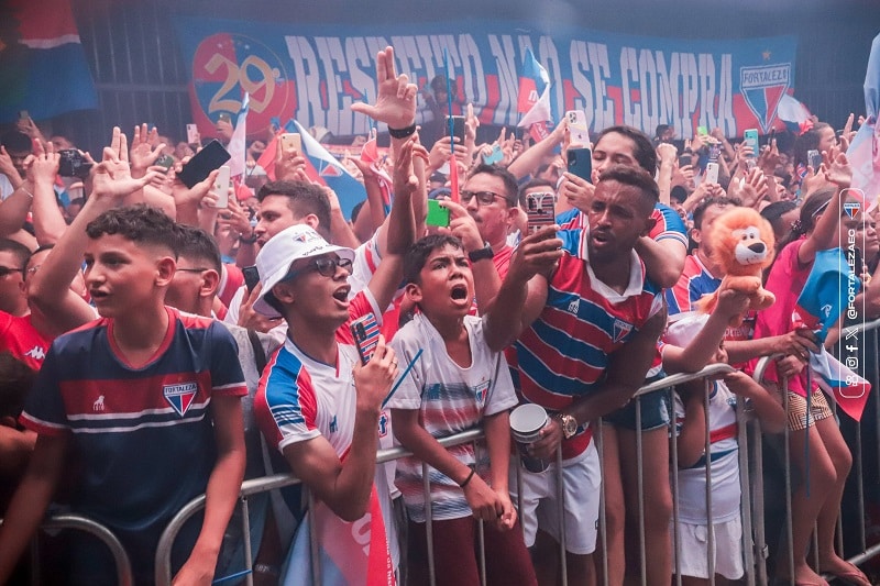 fortaleza-e-ldu-viajam-para-palco-da-final-da-sul-americana-Futebol-Latino