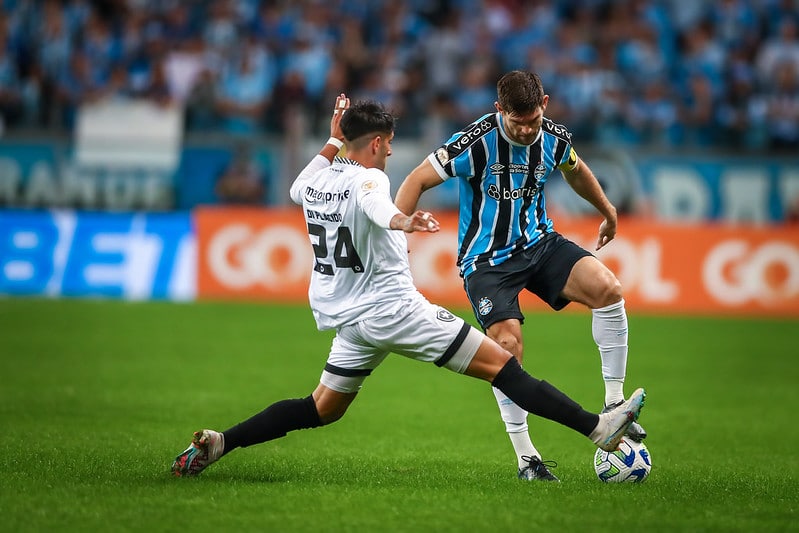 botafogo-x-gremio-saiba-como-palpitar-nesse-jogaco-futebol-latino