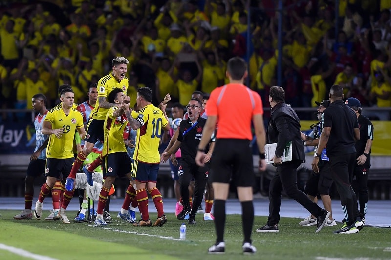 colombia-de-virada-supera-o-brasil-pelas-eliminatorias-futebol-latino-capa