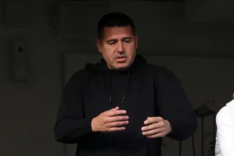 riquelme-mistura-calma-e-agressividade-apos-eliminacao-do-boca-juniors-futebol-latino