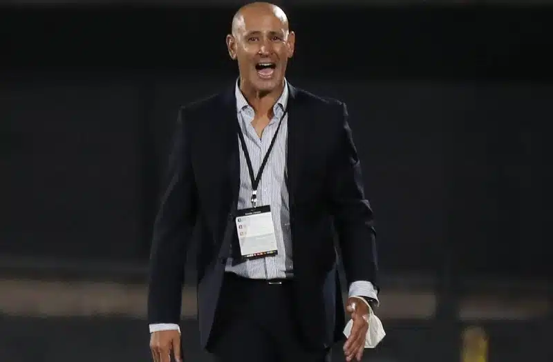 tecnico-eduardo-espinel-analisa-cenario-do-futebol-uruguaio-futebol-latino