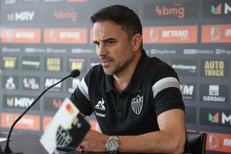 diretor-do-atletico-rodrigo-caetano-toma-decisao-sobre-seu-futuro-futebol-latino-14-12