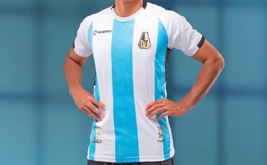 em-novo-uniforme-tolima-homenageia-clube-argentino-futebol-latino-18-01