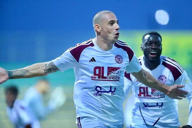 lucas-souza-projeta-duelo-com-o-al-ittihad-na-copa-do-rei-futebol-latino-01-02