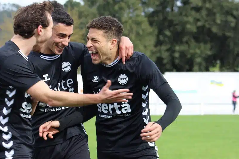 artilheiro-do-time-paulinho-exalta-triunfo-do-sertanense-futebol-latino-12-03