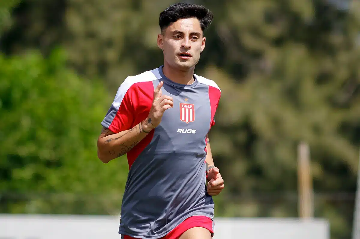 quadro-clinico-de-javier-altamirano-apos-convulsao-e-atualizado-futebol-latino-19-03