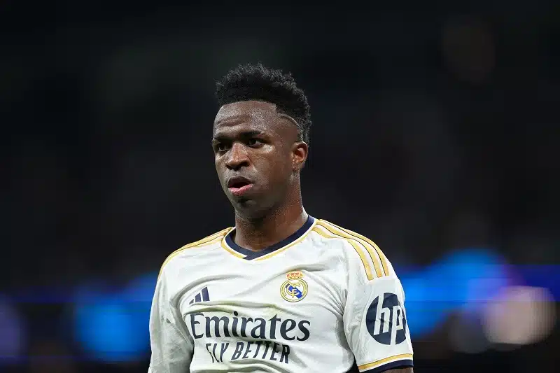 vinicius-junior-cobra-punicao-apos-novamente-ser-alvo-de-racismo-futebol-latino-14-03.jpg