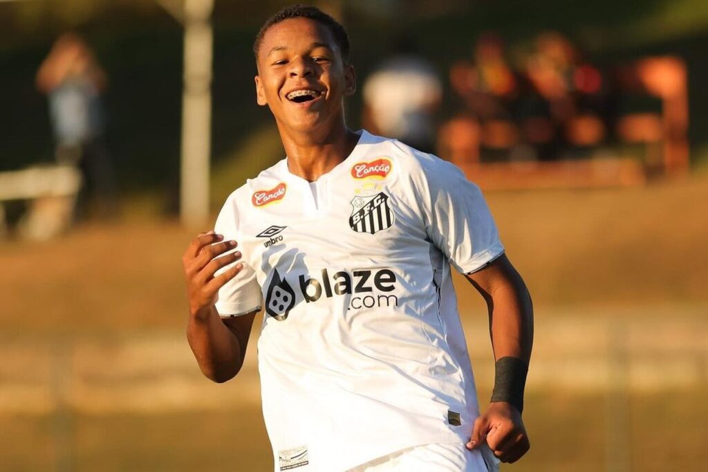 filho-de-ex-jogador-comemora-chamado-para-a-selecao-brasileira-futebol-latino