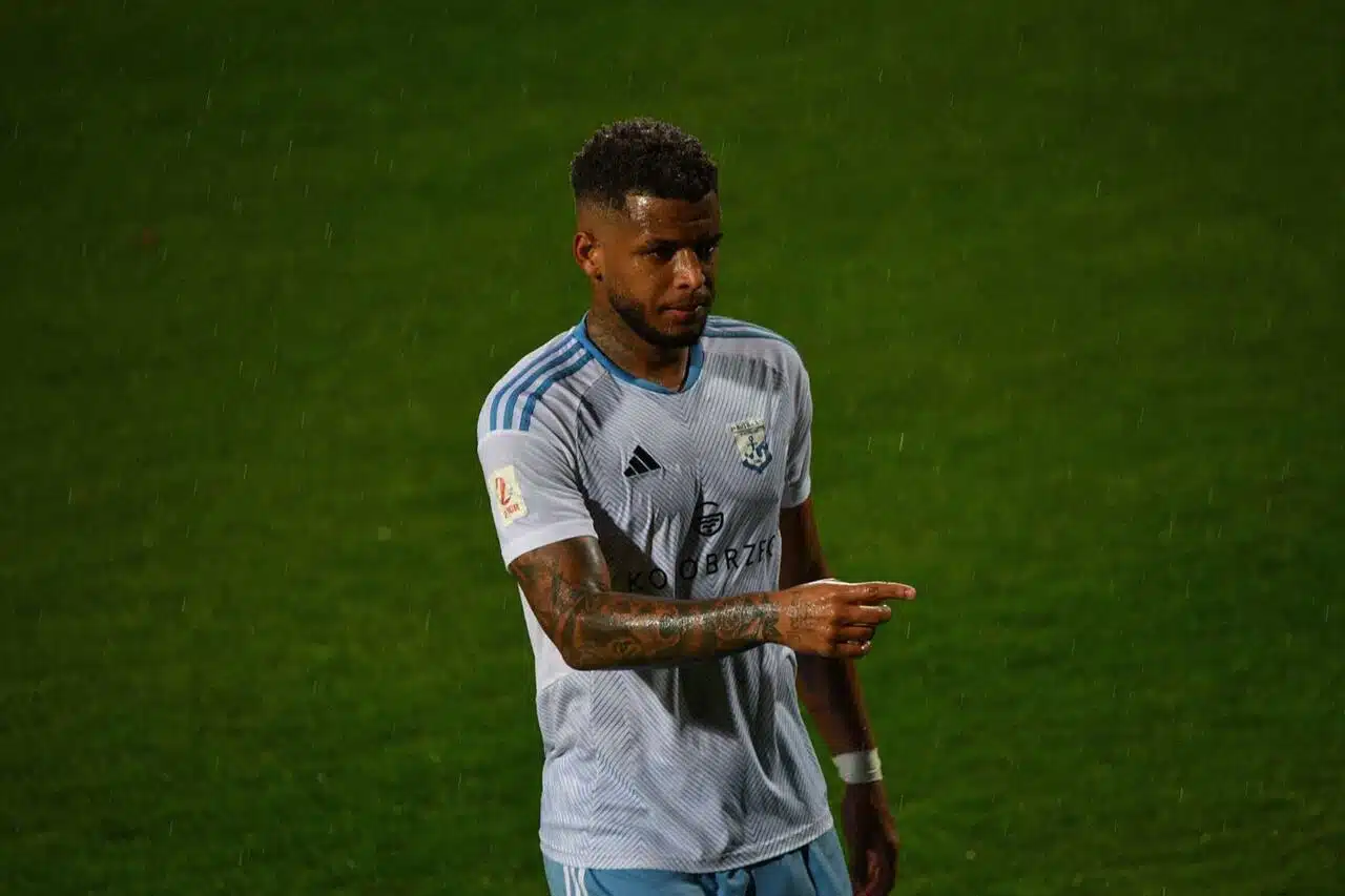 jonathan-junior-analisa-confronto-direto-no-futebol-europeu-futebol-latino-08-05