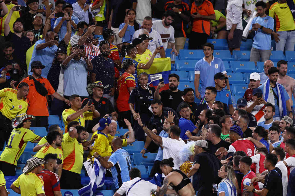 jogadores-do-uruguai-sao-punidos-por-confusao-na-copa-america-futebol-latino