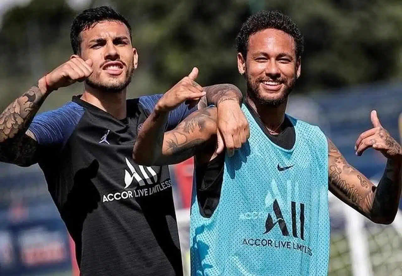 com-neymar-no-circuito-santos-tenta-leandro-paredes-da-roma-futebol-latino