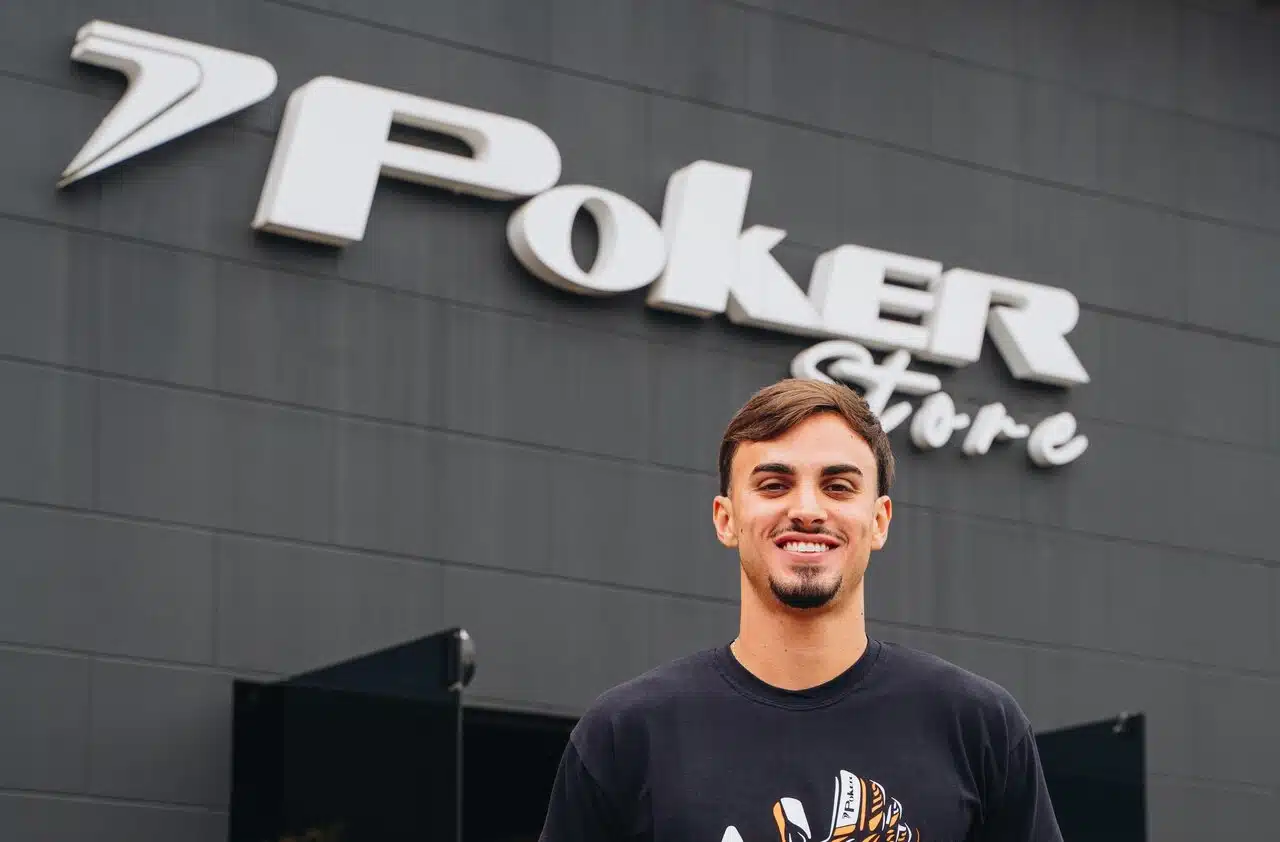 goleiro-do-corinthians-abre-temporada-com-novo-patrocinador-futebol-latino