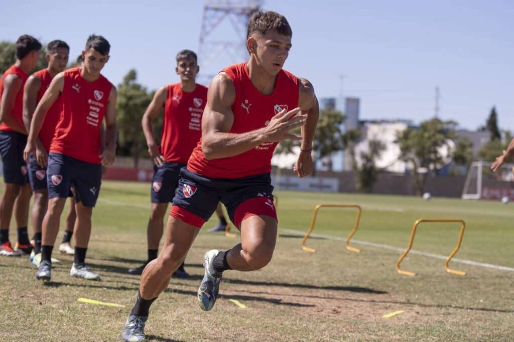 independiente-cancela-amistoso-por-problemas-em-aviao-futebol-latino