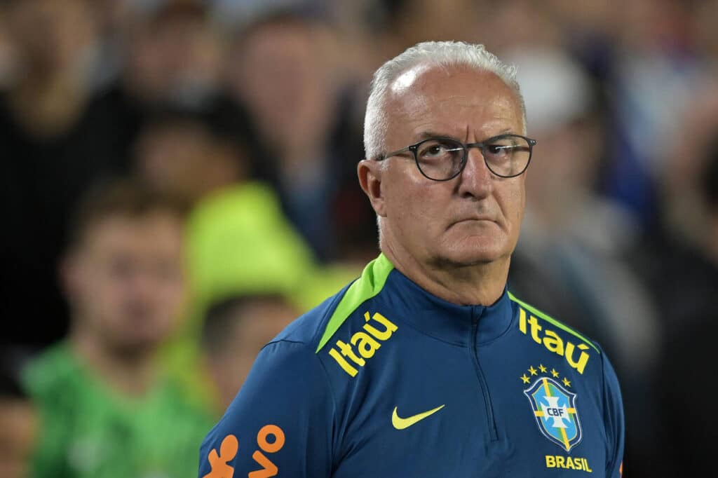 dorival-junior-nao-e-mais-o-tecnico-da-selecao-brasileira-futebol-latino