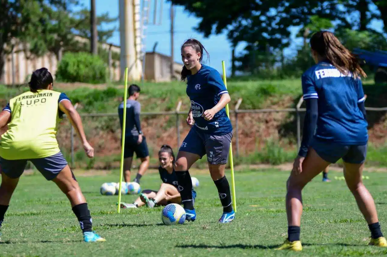 na-ferroviaria-camila-avalia-temporada-que-tem-sabor-especial-futebol-latino