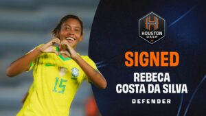 rebeca-ex-cruzeiro-descreve-sentimento-em-chegada-a-nwsl-futebol-latino_Easy-Resize.com