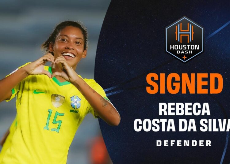 rebeca-ex-cruzeiro-descreve-sentimento-em-chegada-a-nwsl-futebol-latino_Easy-Resize.com
