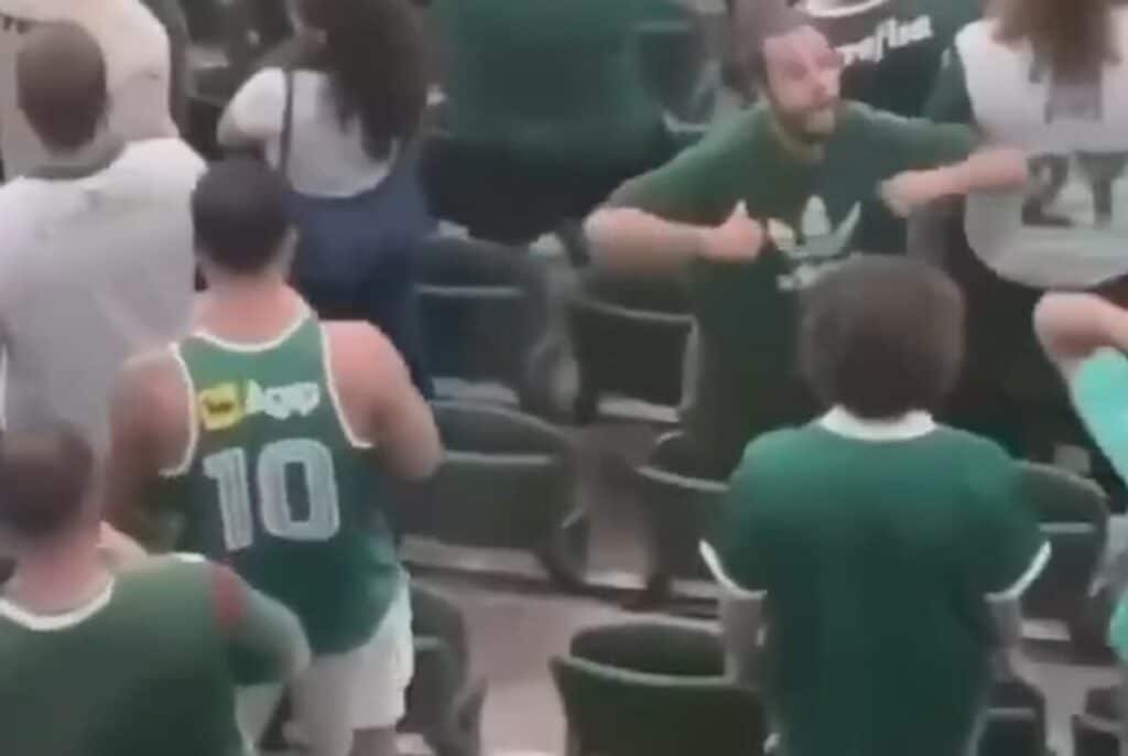 torcedor-do-palmeiras-e-flagrado-cometendo-racismo