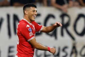 autor-gols-huracan-corinthians-encerrou-longo-jejum-futebol-latino-03-04