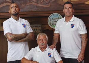 colo-colo-novos-uniformes-tematica-centenario-futebol-latino-capa