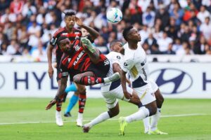 marcador-em-quito-reflete-historico-do-flamengo-na-cidade-futebol-latino