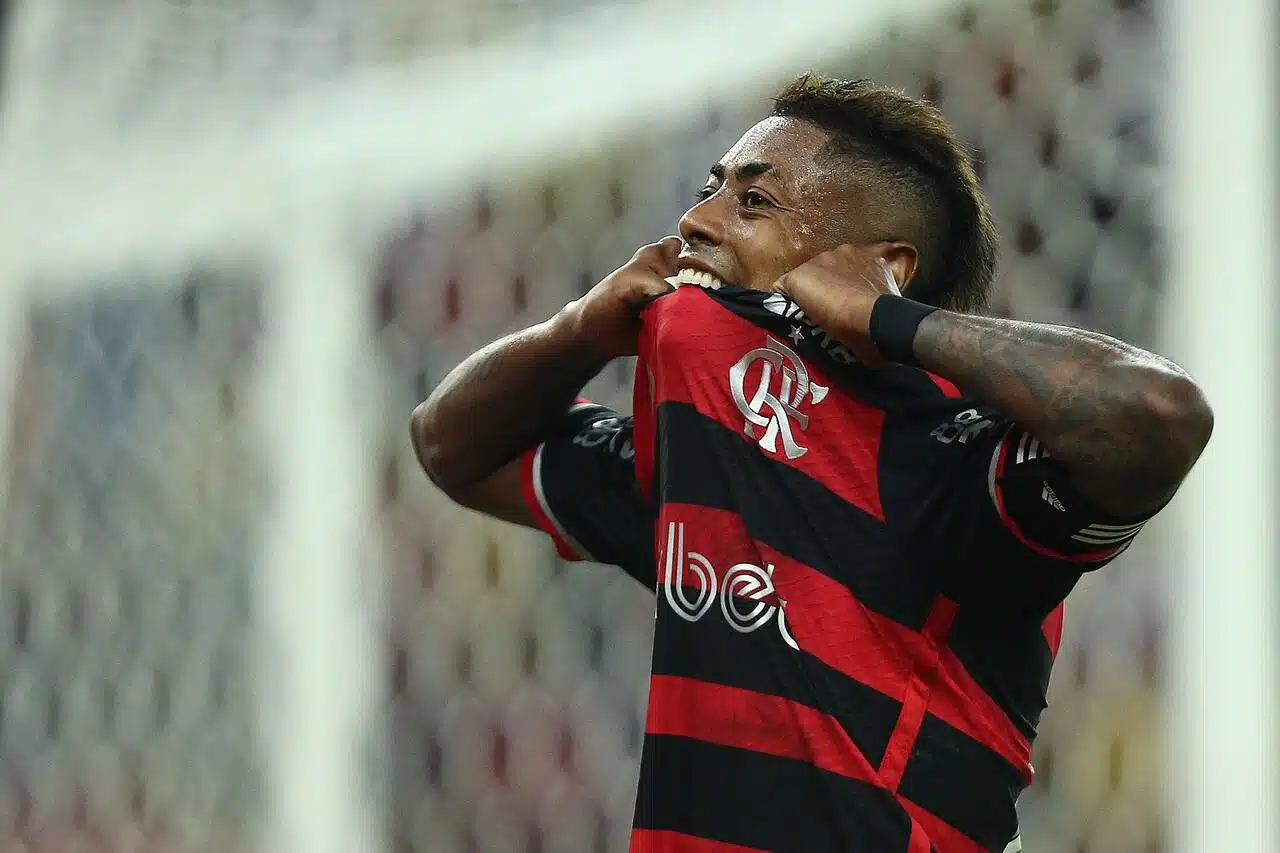 proximos-passos-bruno-henrique-indiciamento-policia-federal-futebol-latino