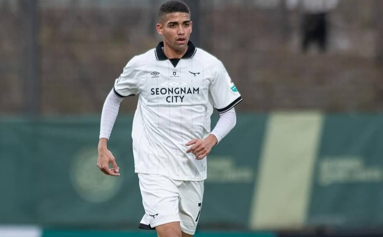 samuel-andrade-comemora-manutencao-de-boa-sequencia-na-asia-futebol-latino