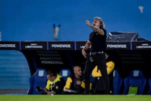 tecnico-reclama-tratamento-clubes-colombianos-libertadores-futebol-latino