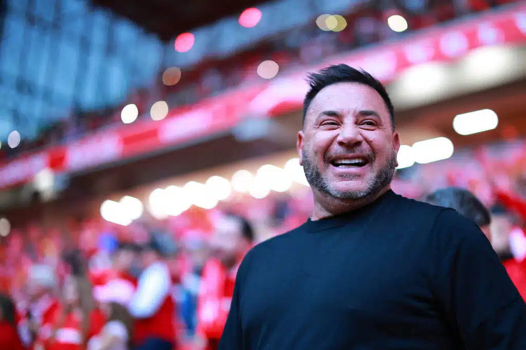 antonio-mohamed-fica-perto-de-fazer-historia-no-mexico-futebol-latino